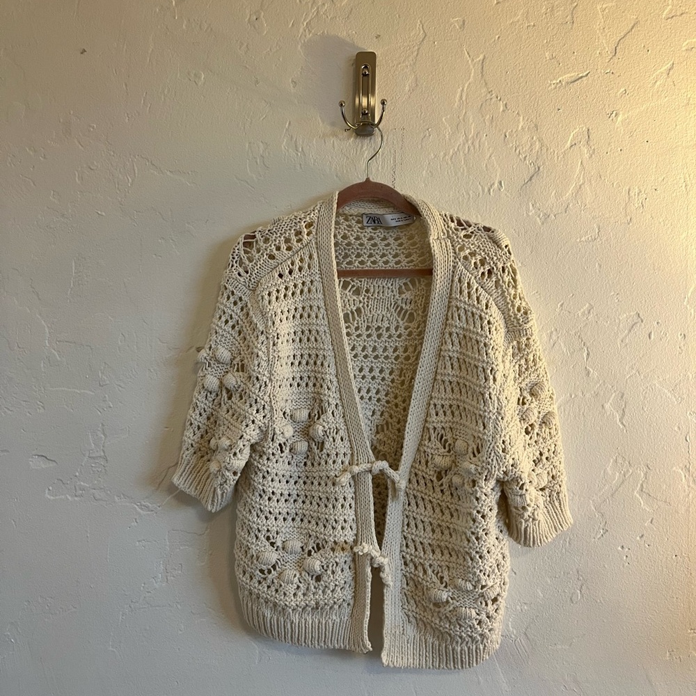 Zara Cream Open-Knit Short Sleeve Cardigan/Shawl